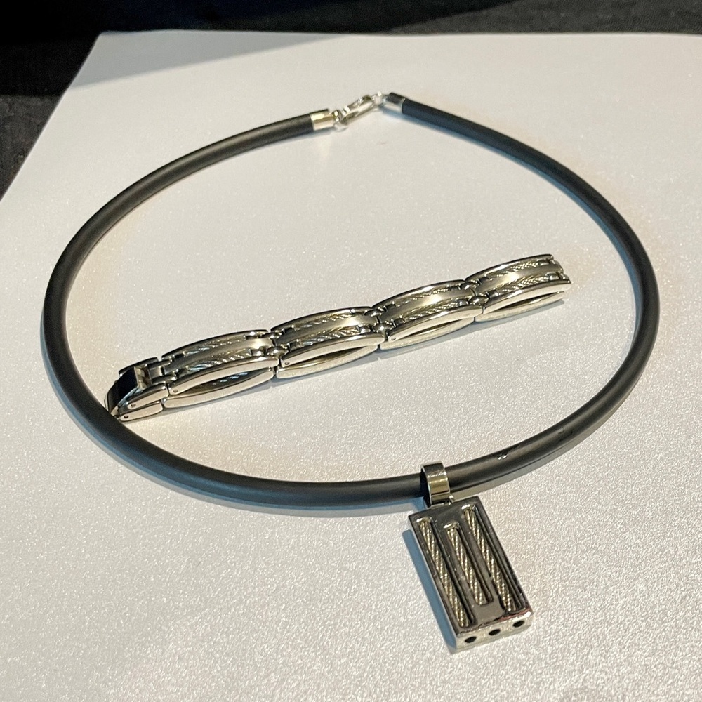 Park Lane Bravo Mens 2 Piece Set. Rubber Cord NK & wrist chain
